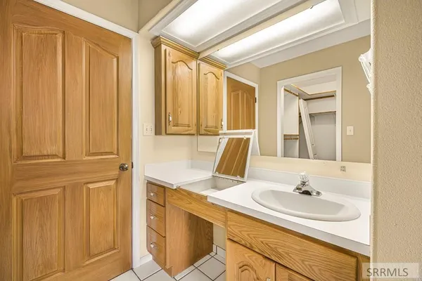 $1,390,000 | 144 East 400 North, Blackfoot, ID 83221