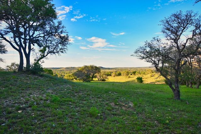 a view of an ocean from a yard