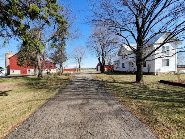 $399,900 | E9542 County Rd I, Clintonville, WI 54929