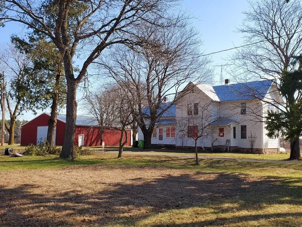 $399,900 | E9542 County Rd I, Clintonville, WI 54929