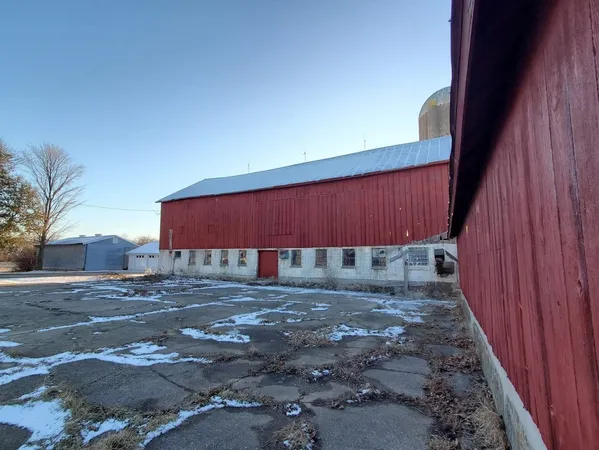 $399,900 | E9542 County Rd I, Clintonville, WI 54929