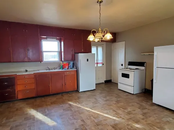 $399,900 | E9542 County Rd I, Clintonville, WI 54929