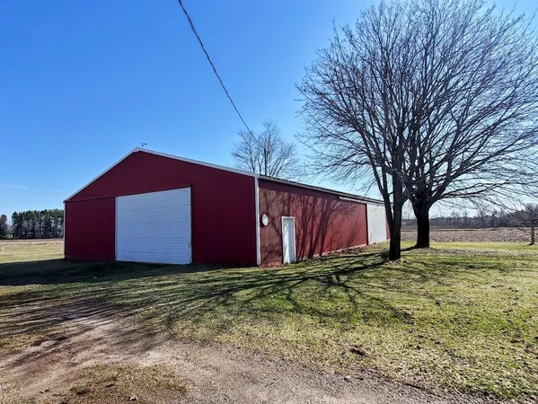 $399,900 | E9542 County Rd I, Clintonville, WI 54929