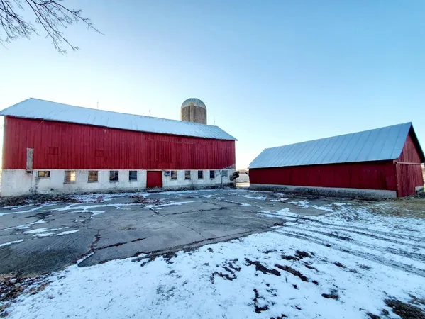 $399,900 | E9542 County Rd I, Clintonville, WI 54929