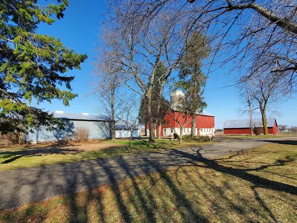$399,900 | E9542 County Rd I, Clintonville, WI 54929