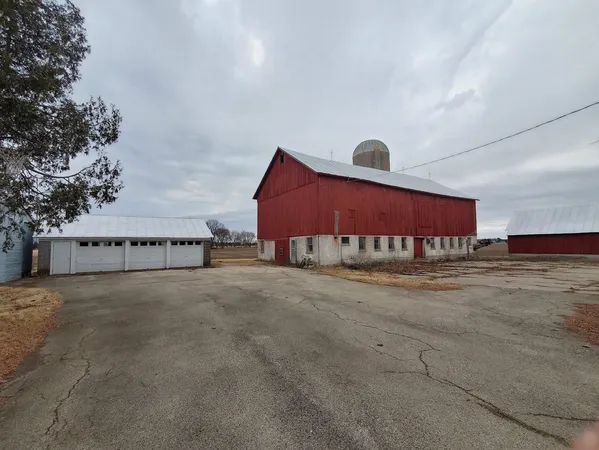 $399,900 | E9542 County Rd I, Clintonville, WI 54929