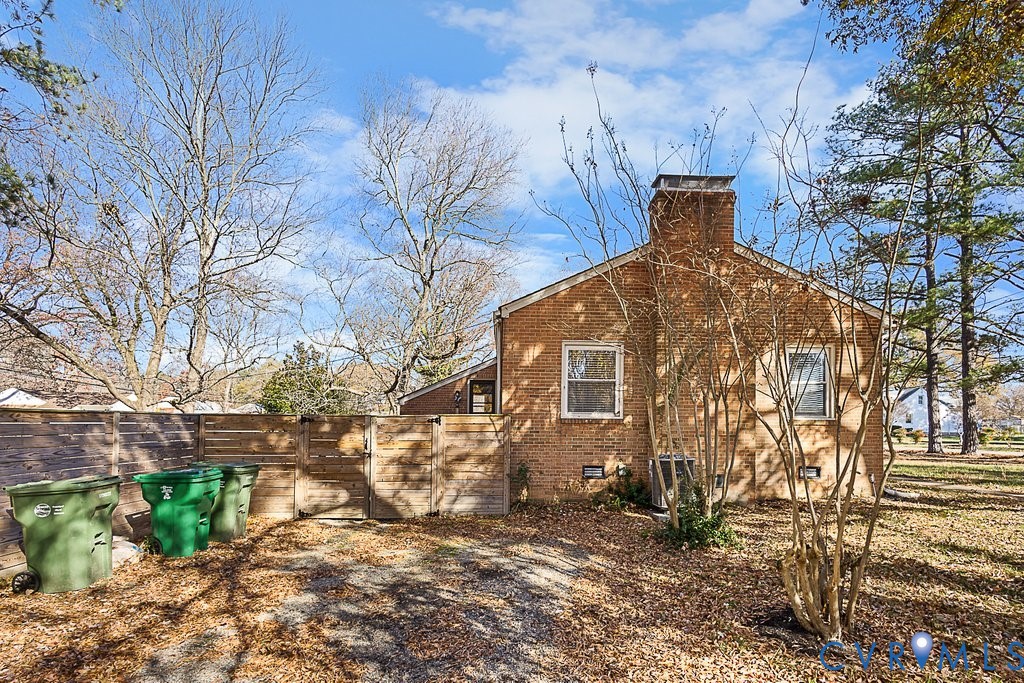 932 Whitehead Road Richmond, VA 23225 - Photo 4 of 32