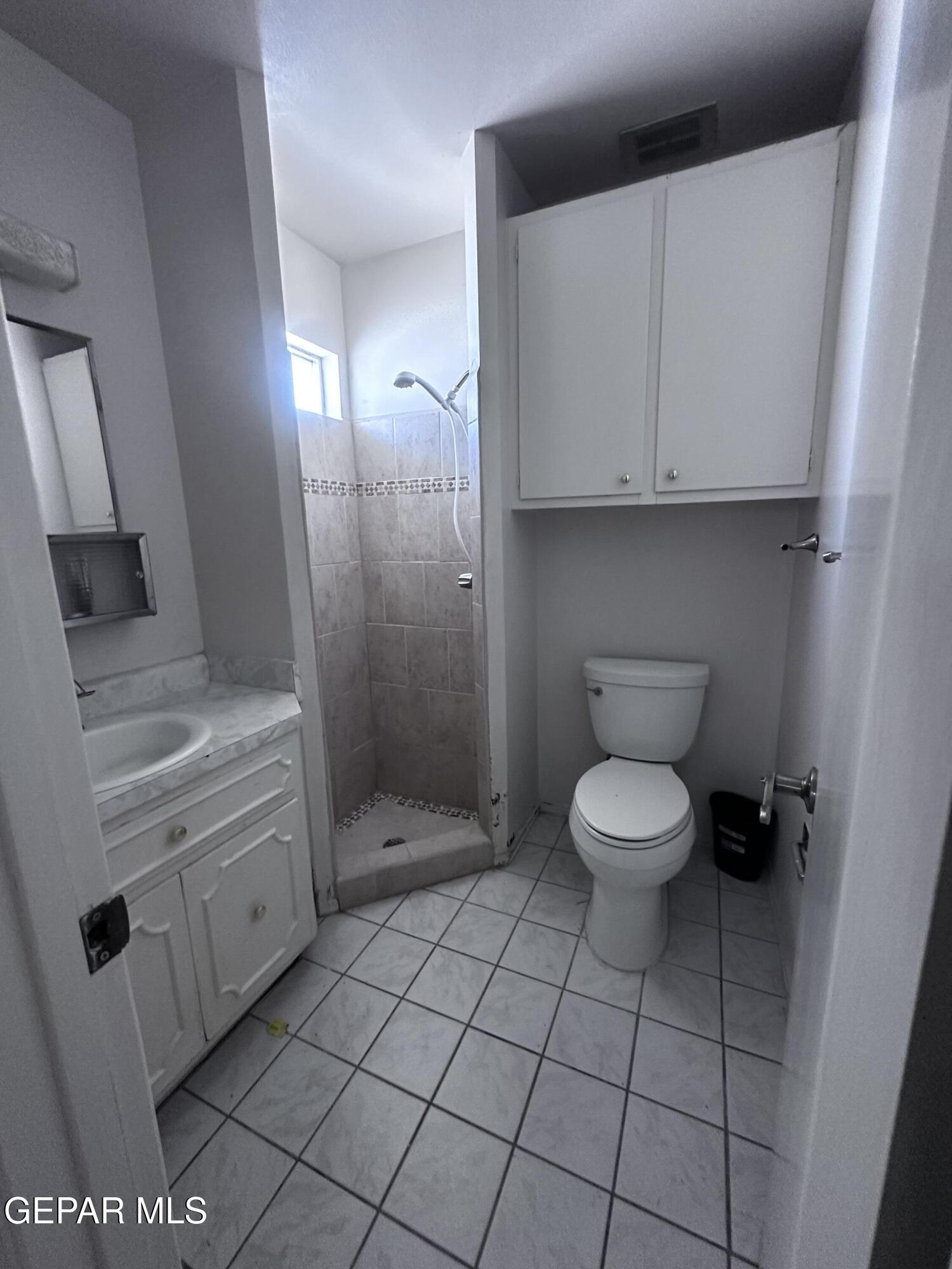 404 East Hague Road El Paso, TX 79902 - Photo 8 of 22 IMG_3874