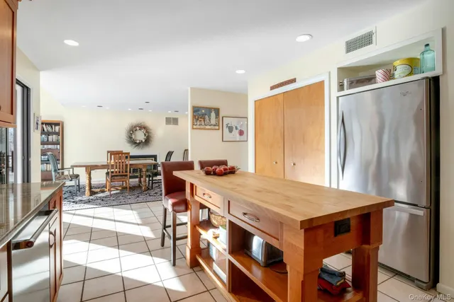 $1,450,000 | 637 Long Hill Road West, Briarcliff Manor, NY 10510