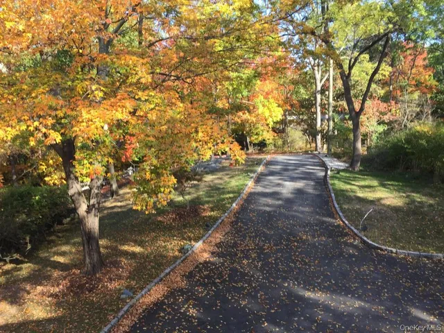 $1,450,000 | 637 Long Hill Road West, Briarcliff Manor, NY 10510