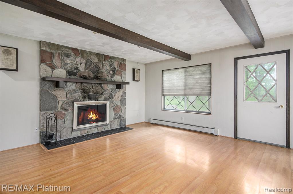 11095 Hibner Road Hartland, MI 48353 - Photo 9 of 49 Gallery Image 9