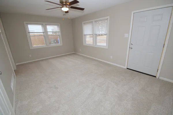 $180,000 | 3210 West 68th Street, Davenport, IA 52806