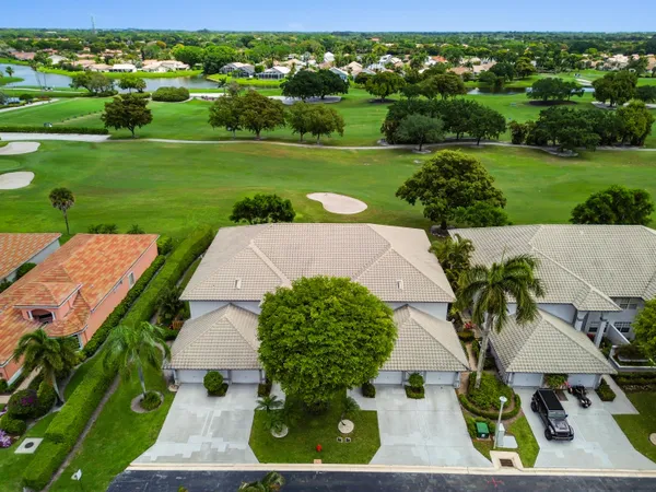 $309,900 | 11618 Briarwood Circle, Unit 4, Boynton Beach, FL 33437