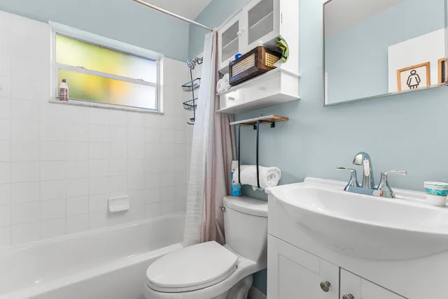 $2,500 | 630 Allen Avenue, Unit B, Delray Beach, FL 33483