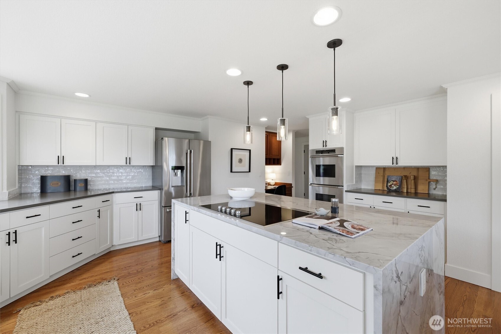 18124 Riviera Place Southwest Normandy Park, WA 98166 - Photo 11 of 40