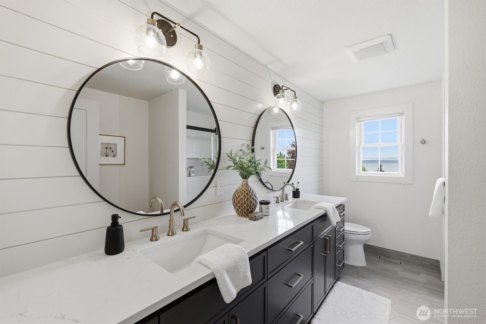 18124 Riviera Place Southwest Normandy Park, WA 98166 - Photo 26 of 40