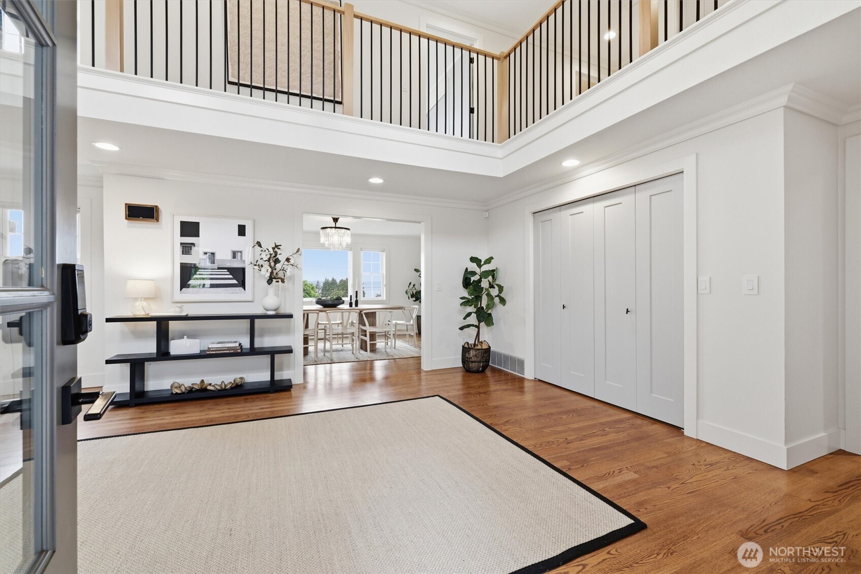 18124 Riviera Place Southwest Normandy Park, WA 98166 - Photo 3 of 40