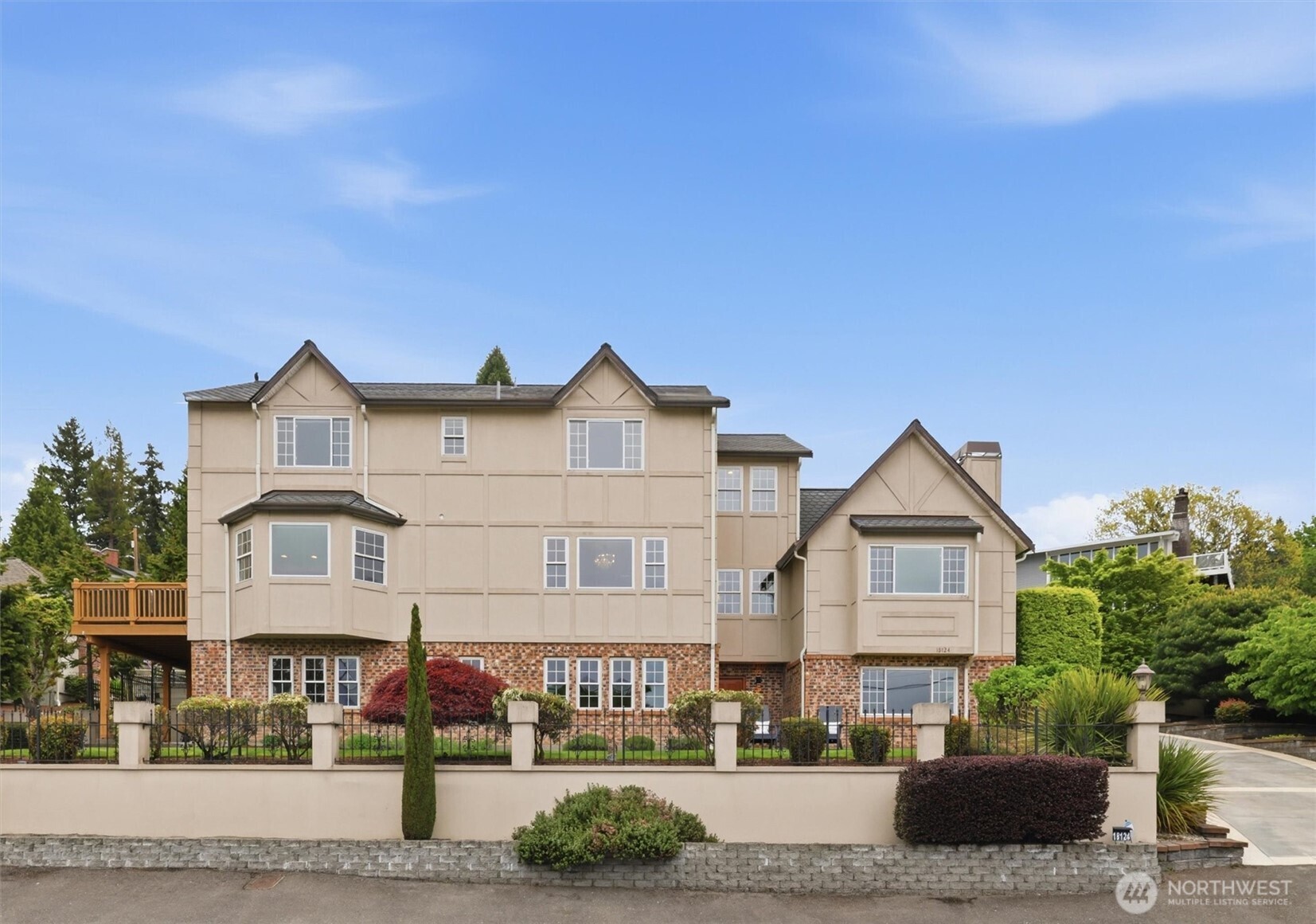 18124 Riviera Place Southwest Normandy Park, WA 98166 - Photo 35 of 40