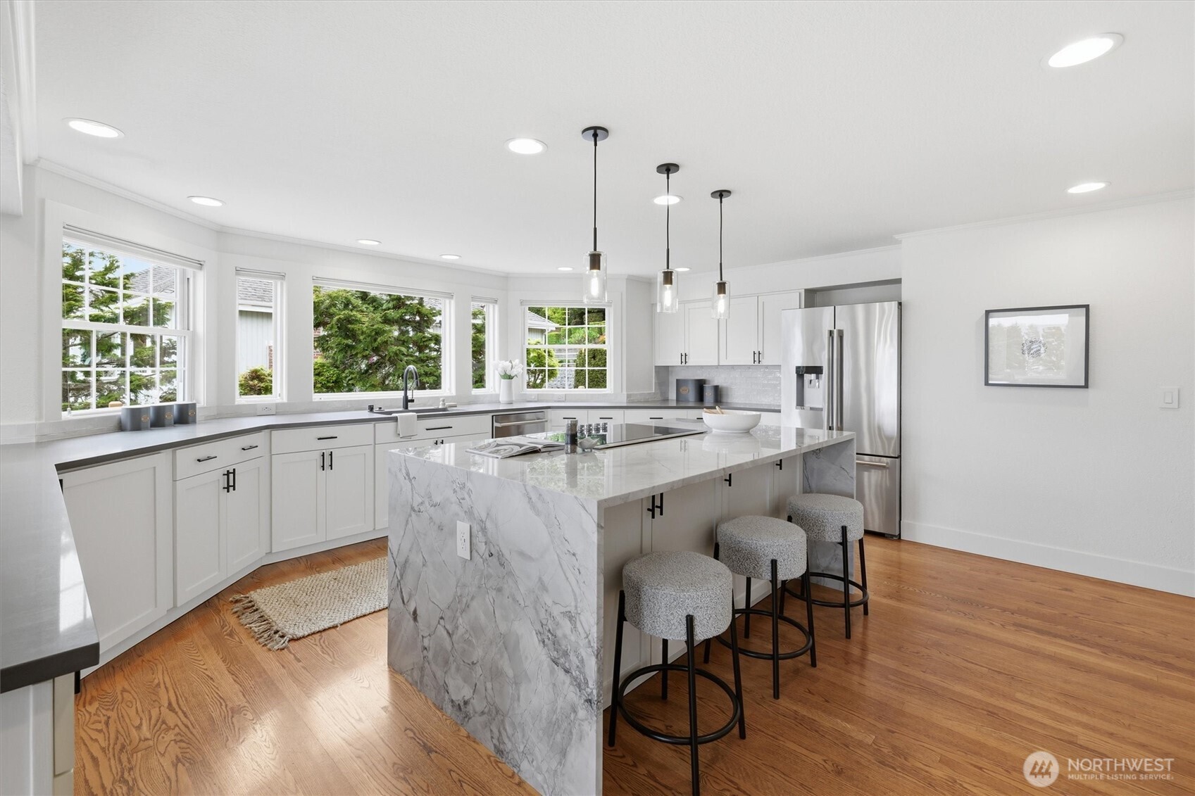 18124 Riviera Place Southwest Normandy Park, WA 98166 - Photo 9 of 40