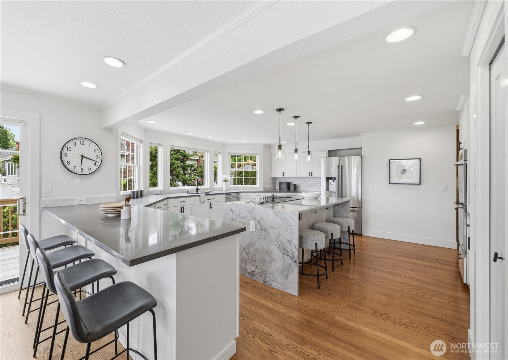 18124 Riviera Place Southwest Normandy Park, WA 98166 - Photo 10 of 40