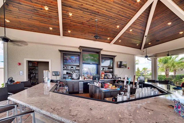 $427,400 | 5685 Palmer Circle, Unit 202, Bradenton, FL 34211