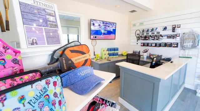 $427,400 | 5685 Palmer Circle, Unit 202, Bradenton, FL 34211