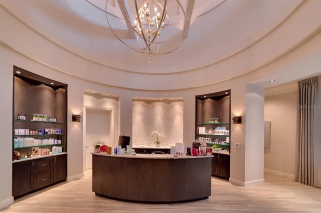 $427,400 | 5685 Palmer Circle, Unit 202, Bradenton, FL 34211