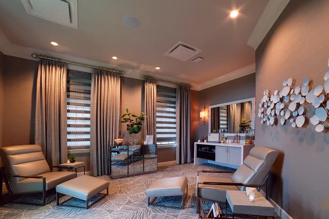 $427,400 | 5685 Palmer Circle, Unit 202, Bradenton, FL 34211