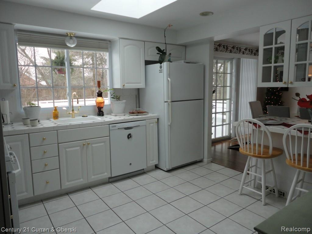 3945 Cone Avenue Rochester Hills, MI 48309 - Photo 8 of 28