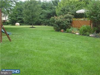 18 Tower Road Broomall, PA 19008 - Photo 12 of 12 Exterior Back