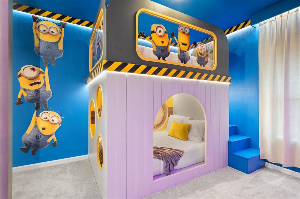 10467 Ebb Tide Lane Orlando, FL 32821 - Photo 22 of 40 a painting on the wall of a building