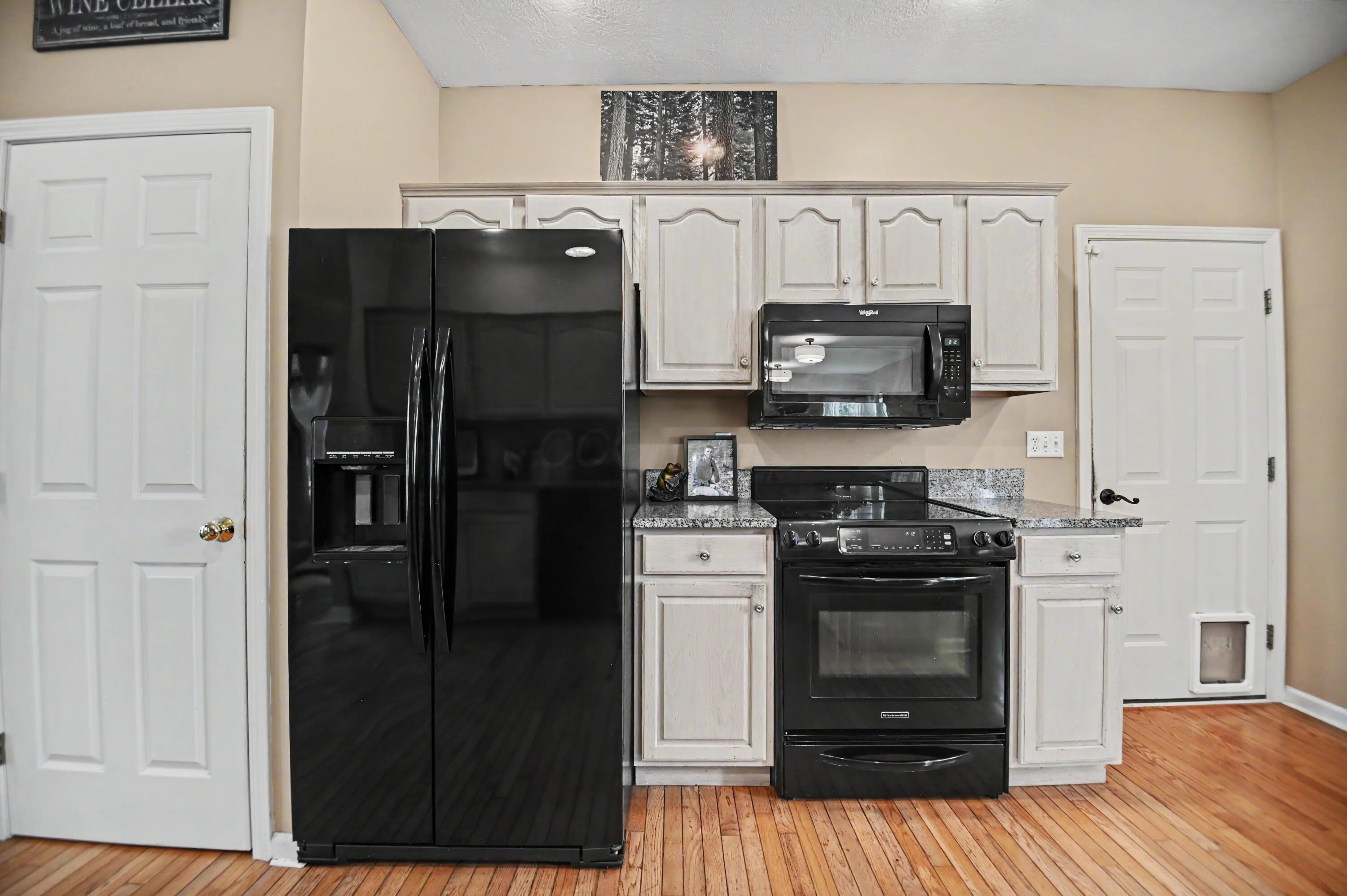 9400 Pleasant Valley Road Mount Vernon, OH 43050 - Photo 9 of 50