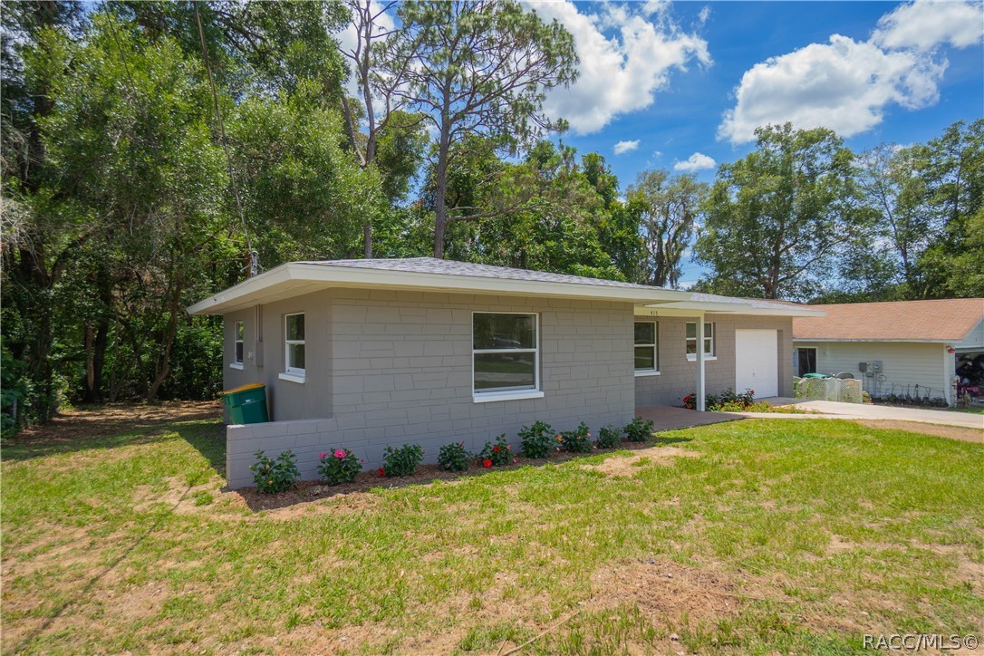 415 Poplar Street Inverness, FL 34452 - Photo 3 of 27