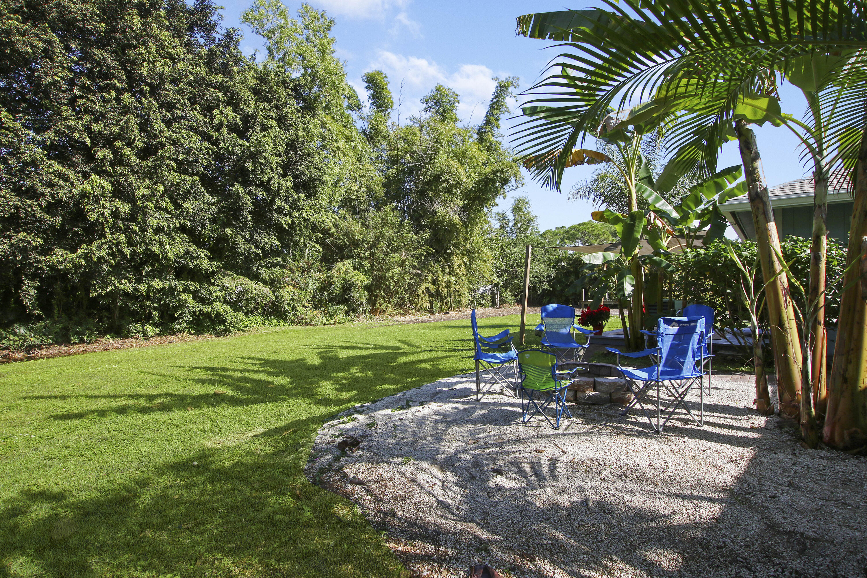 13431 153rd Road North Jupiter, FL 33478 - Photo 25 of 44 a view of a park with plants and trees