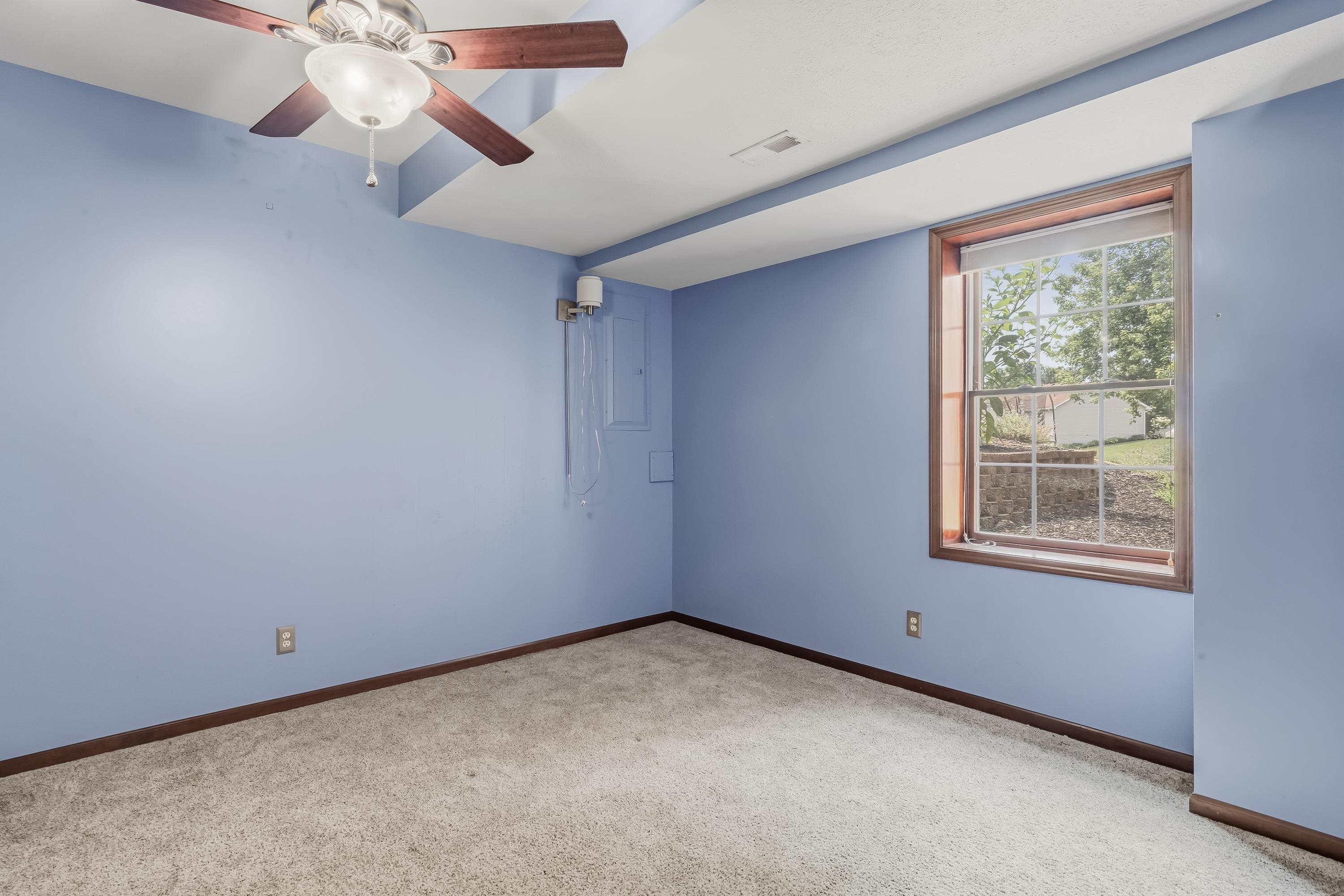 105 South Hunters Ridge Warsaw, IN 46582 - Photo 27 of 36 Gallery Image 27