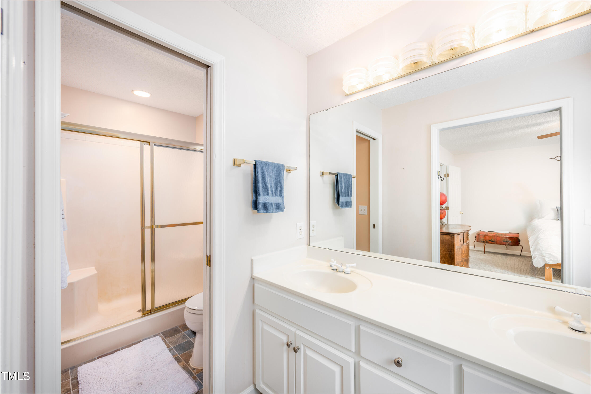 133 Olde Farm Road Pittsboro, NC 27312 - Photo 14 of 35 Double sinks!