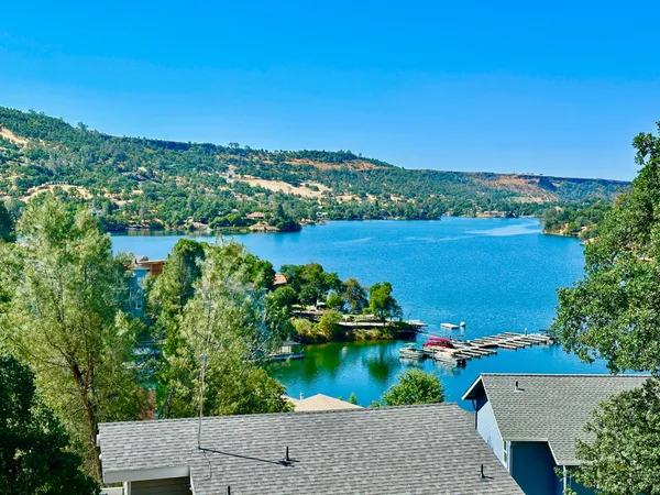 $299,000 | 454 Hilltop Estates Drive, Copperopolis, CA 95228