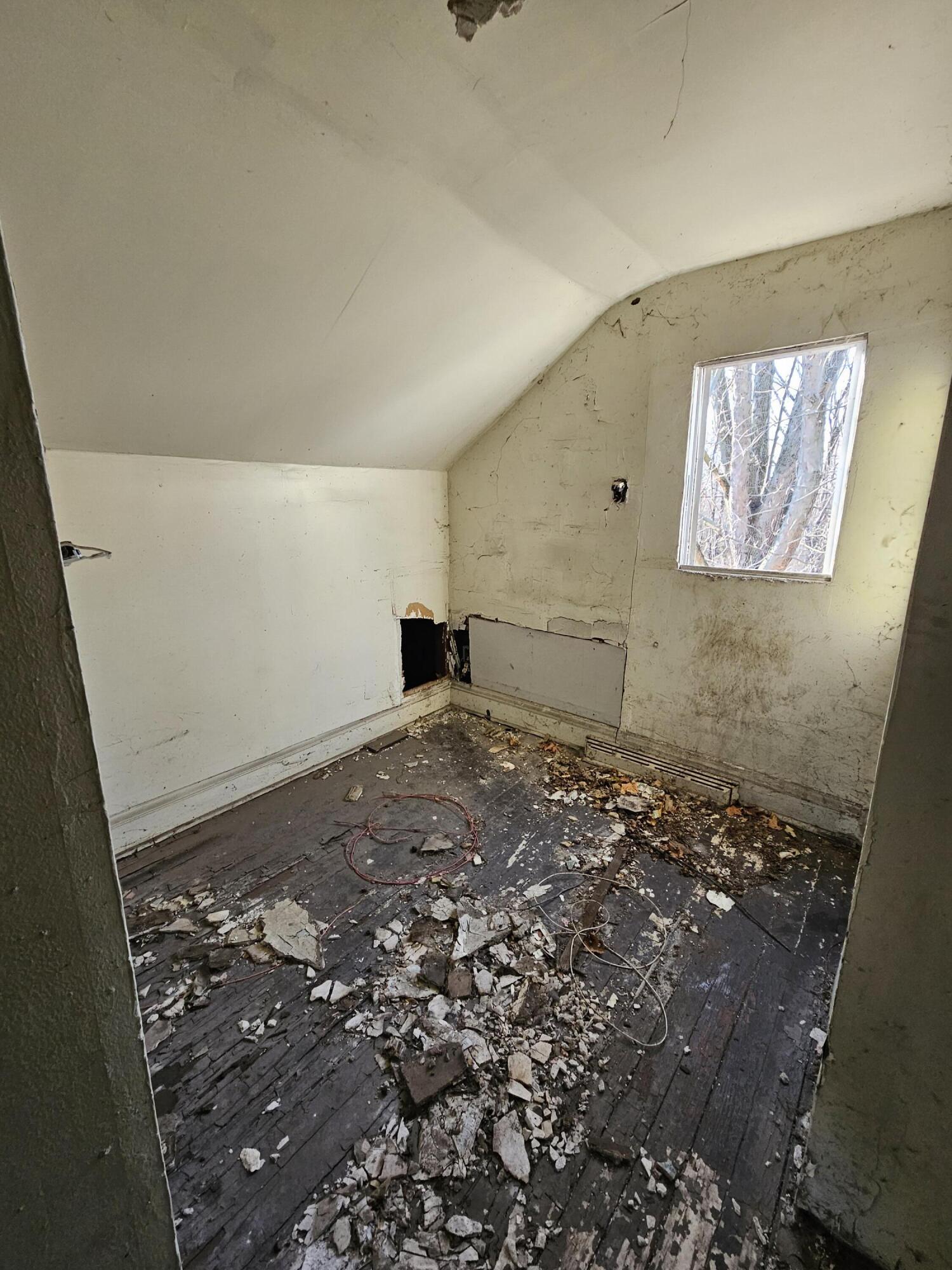 2612 Madison Street Gary, IN 46407 - Photo 10 of 11 a view of empty room