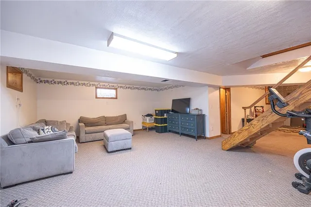 $399,900 | 204 Marburger Road, Evans City, PA 16033