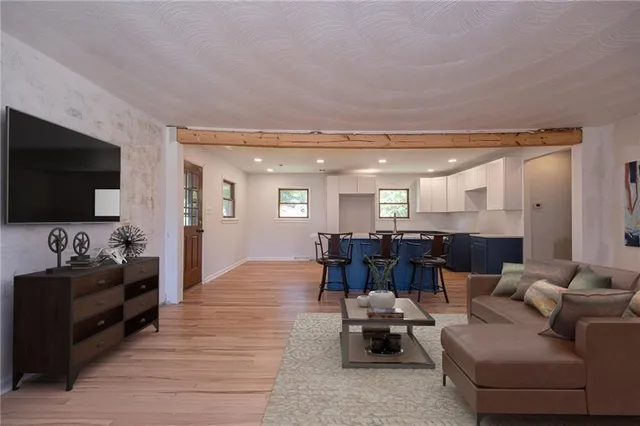 $399,900 | 204 Marburger Road, Evans City, PA 16033