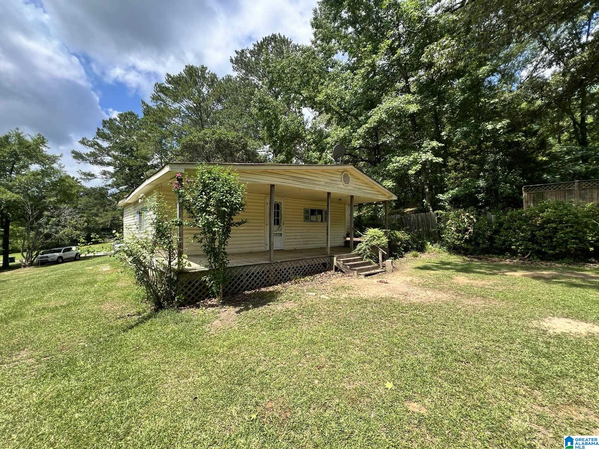 70 Ledlow Road Warrior, AL 35180 - Photo 2 of 16
