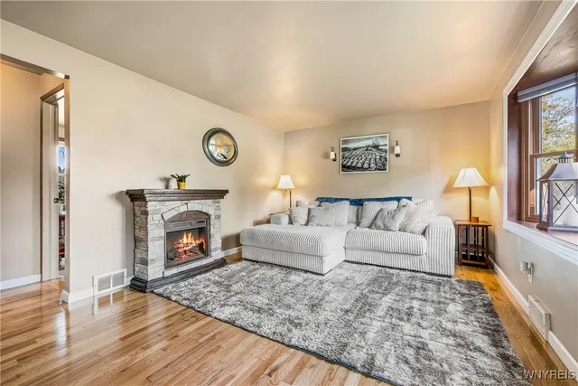 $279,900 | 1140 Greenfield Drive, Alden, NY 14004