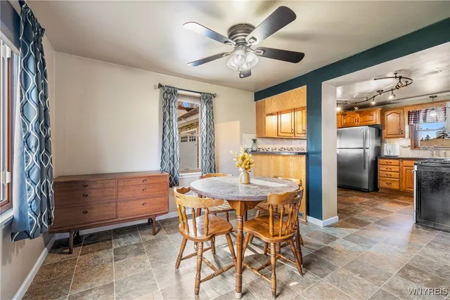 $279,900 | 1140 Greenfield Drive, Alden, NY 14004