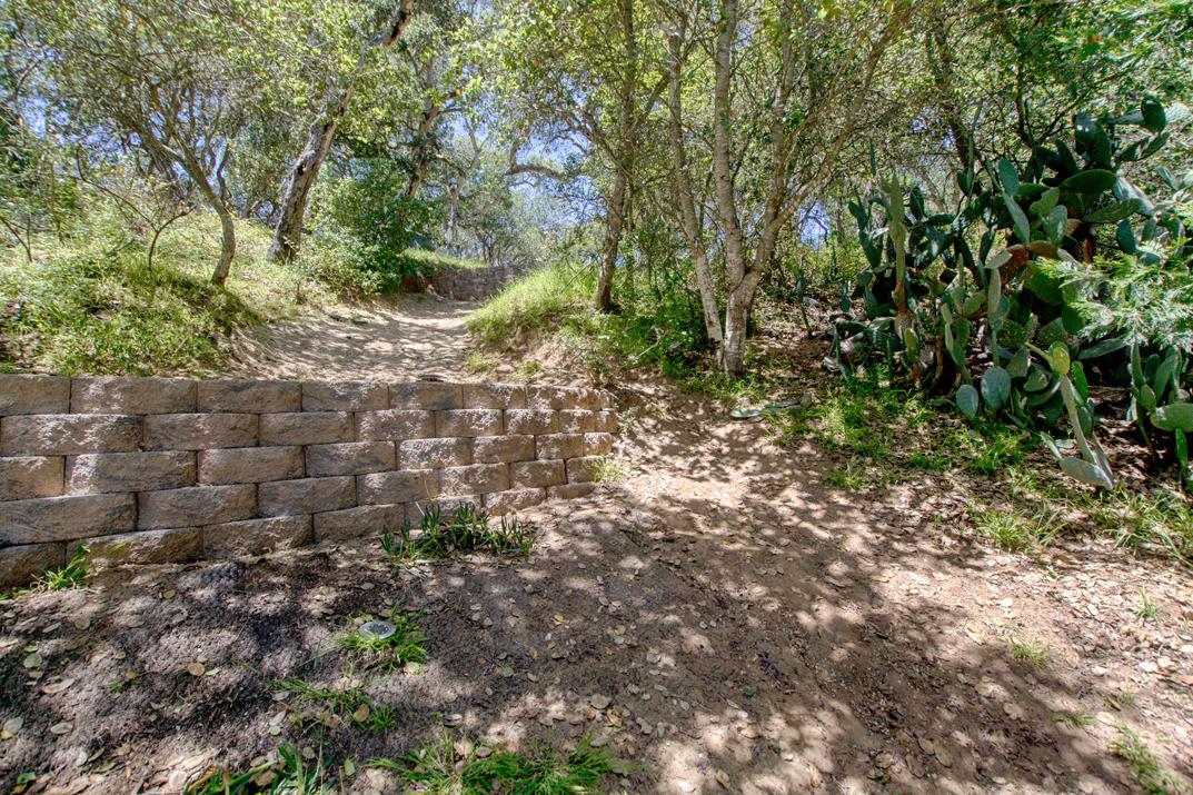 425 Echo Valley Road Salinas, CA 93907 - Photo 30 of 60