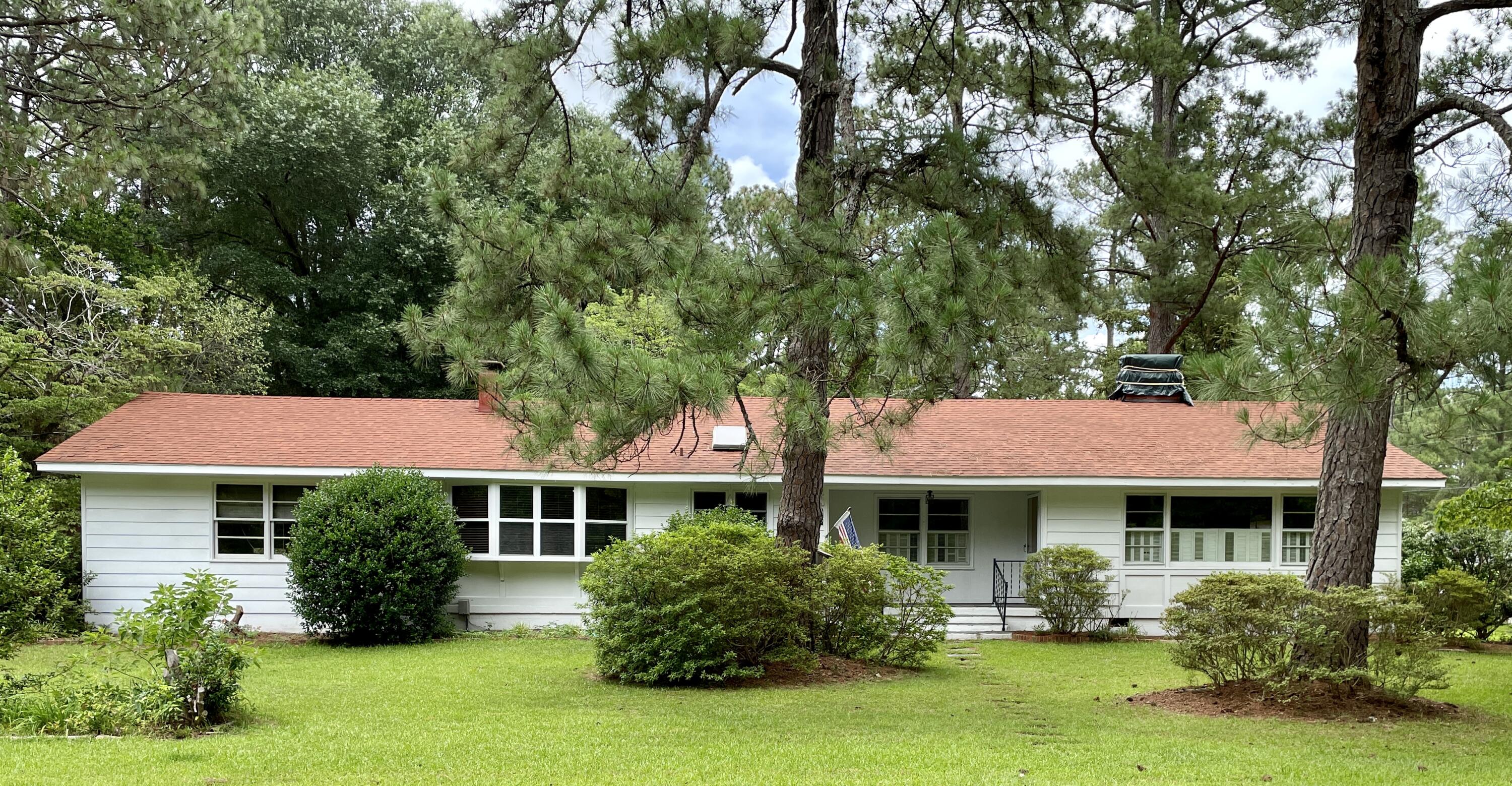 152 Thorne Road Pinehurst, NC 28374 - Photo 1 of 14 IMG_1861