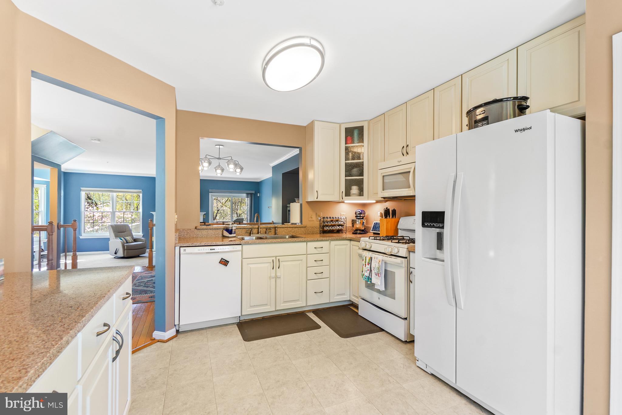 11230 Watermill Lane Silver Spring, MD 20902 - Photo 11 of 35