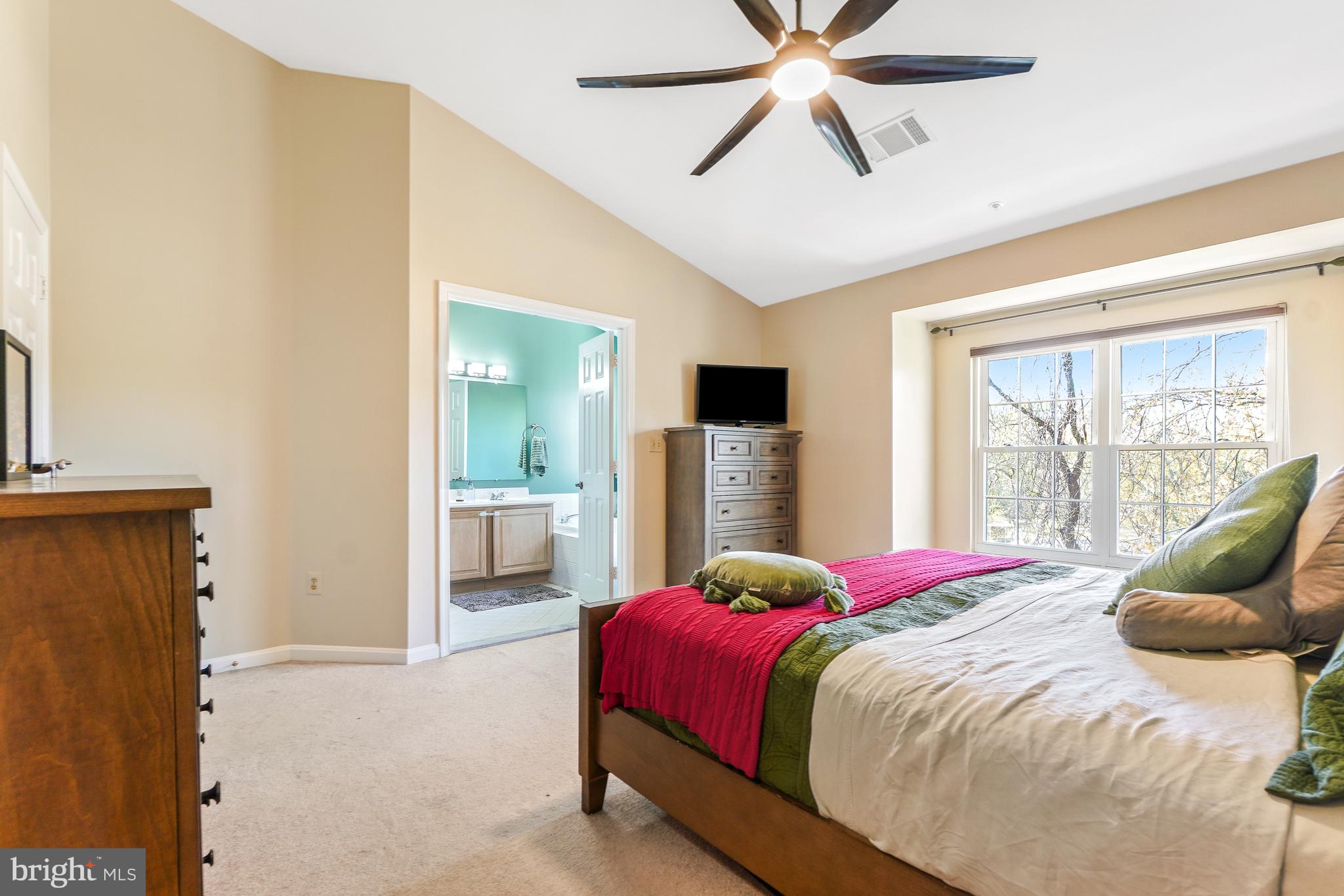 11230 Watermill Lane Silver Spring, MD 20902 - Photo 17 of 35