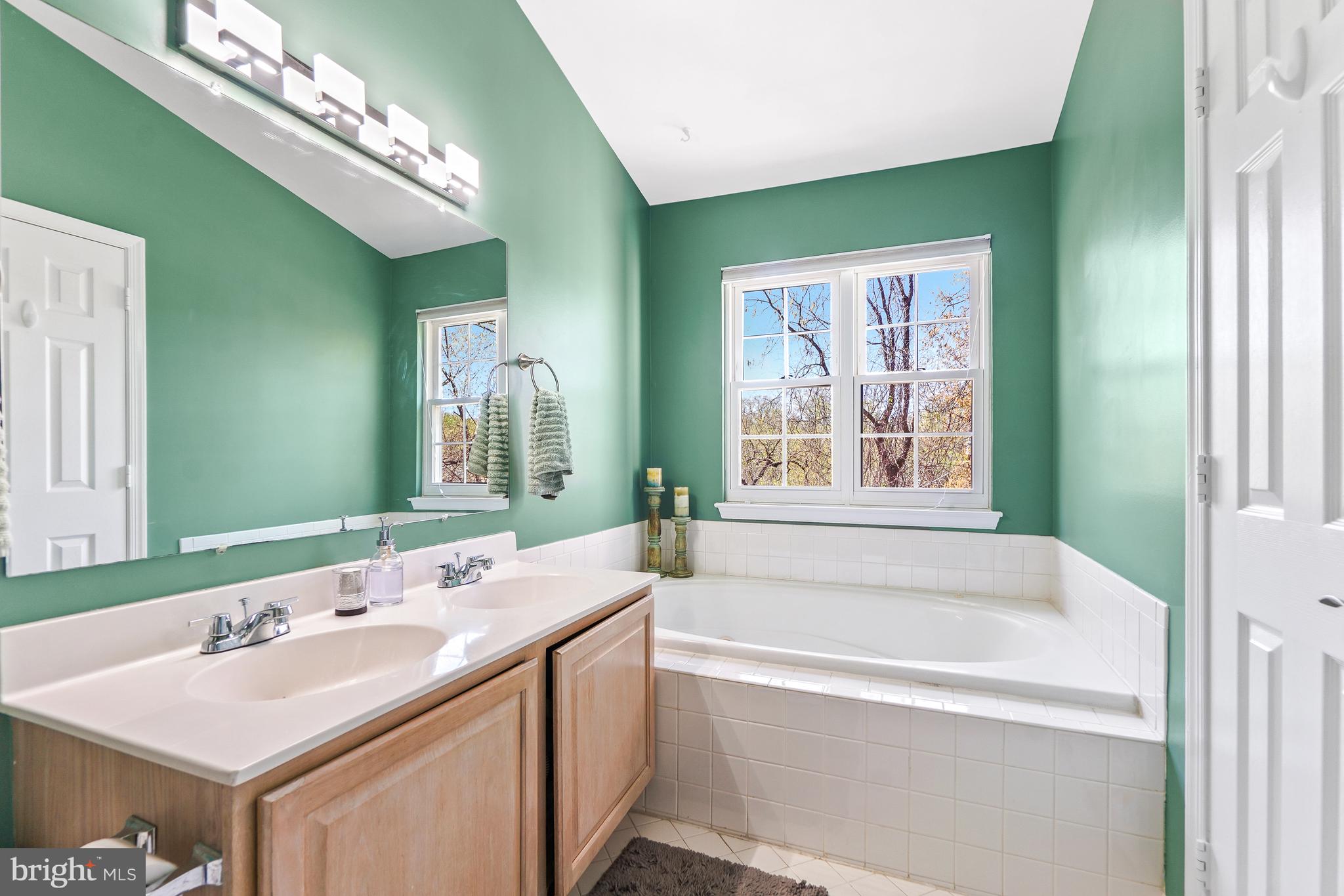 11230 Watermill Lane Silver Spring, MD 20902 - Photo 18 of 35