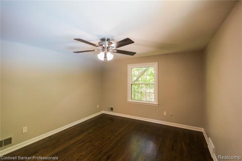 29075 Summerwood Road Farmington, MI 48334 - Photo 29 of 41