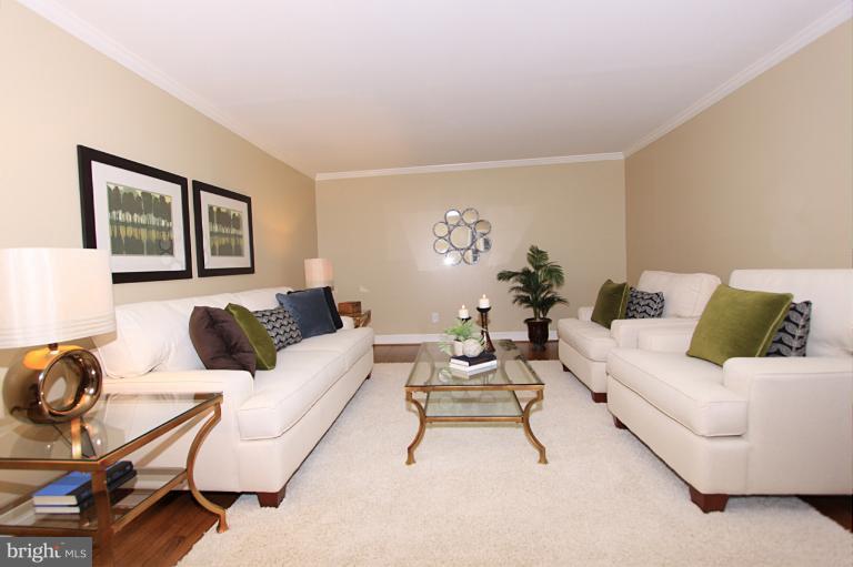2431 Albot Road Reston, VA 20191 - Photo 1 of 30 Living Room